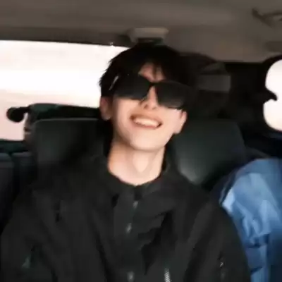 雍恨云